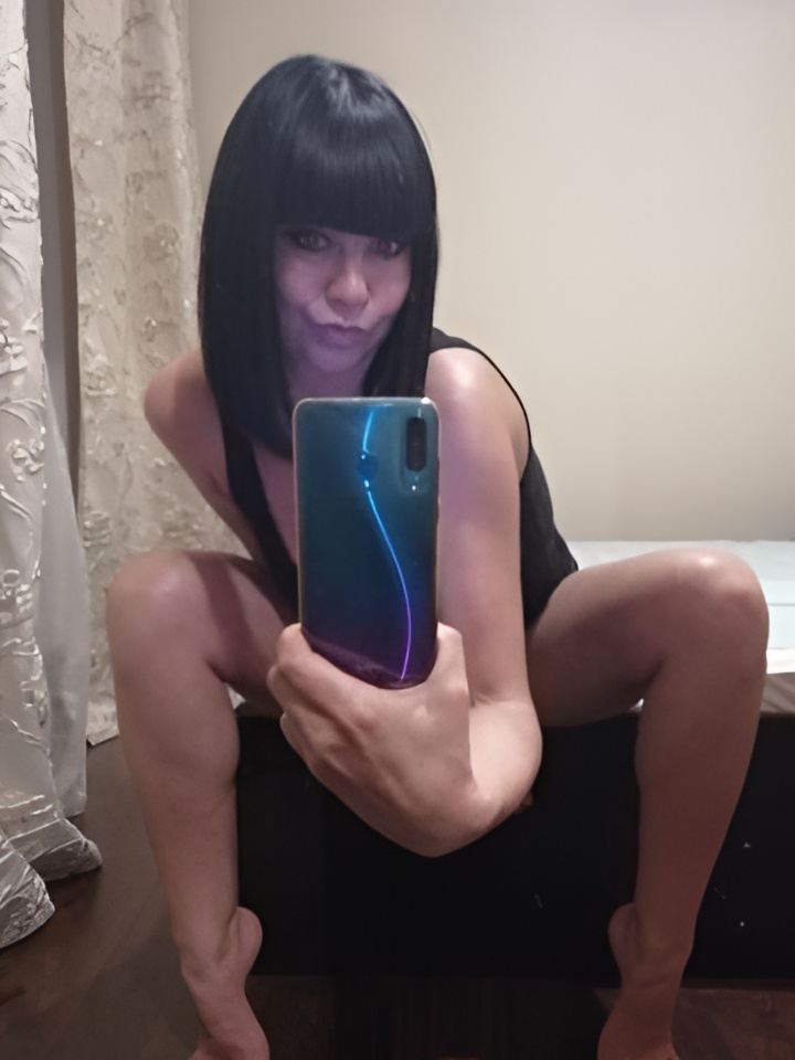 Аврора привлекательная девушка из Березников цена от 1500 руб