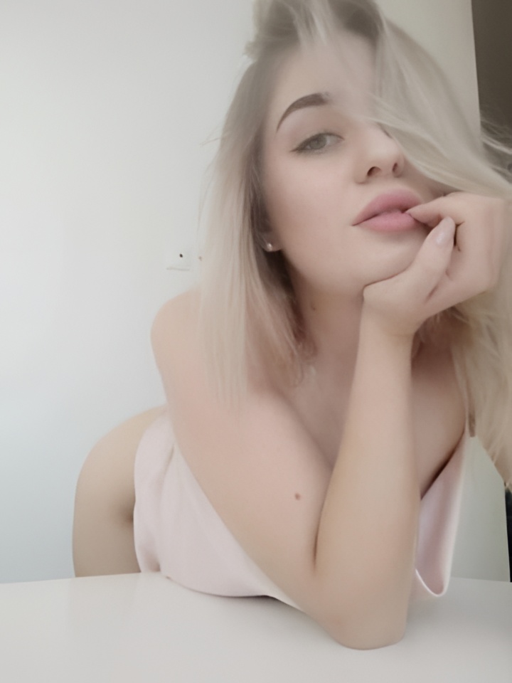 Индивидуалка Карина, доступна для личного знакомства от 2000 руб