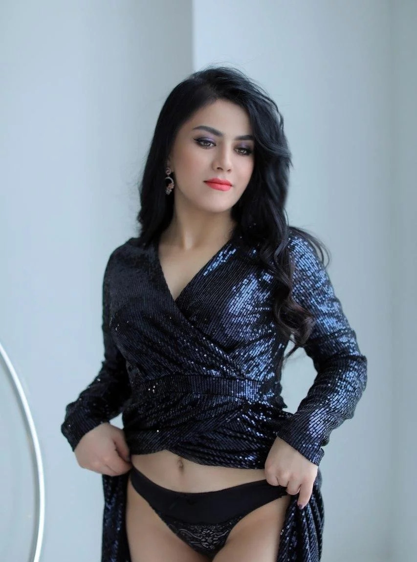 Лена привлекательная девушка из Березников цена от 3500 руб