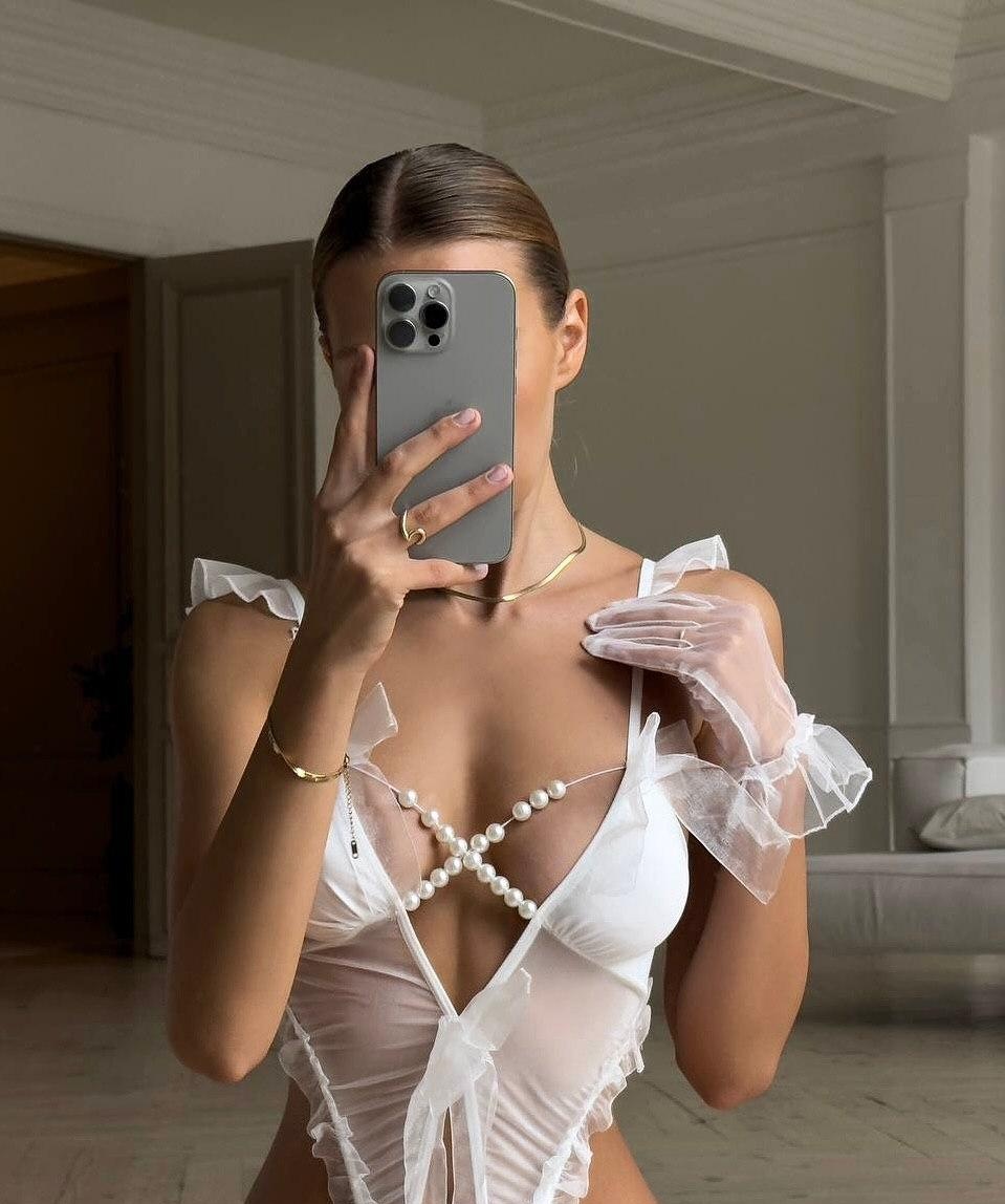 Людмила привлекательная девушка из Березников цена от 6000 руб