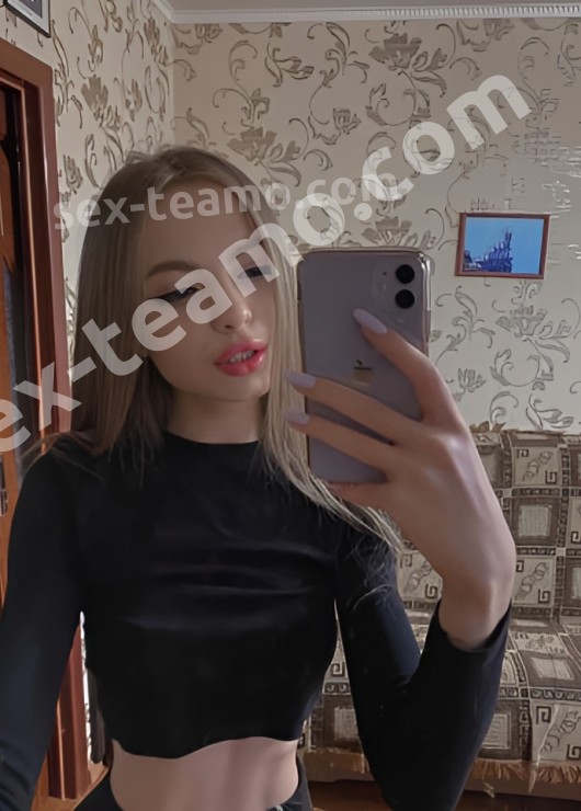 Ева привлекательная девушка из Березников цена от 1500 руб